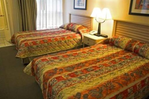 фото отеля Baymont Inn and Suites Tampa Near Busch Gardens USF