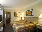 фото отеля Baymont Inn and Suites Tampa Near Busch Gardens USF