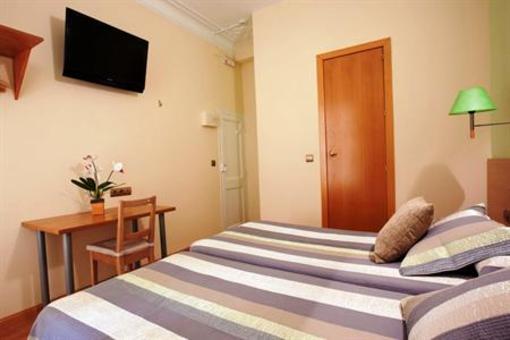 фото отеля Hostal Felipe II