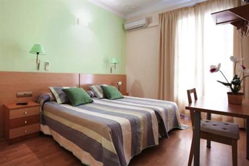 фото отеля Hostal Felipe II