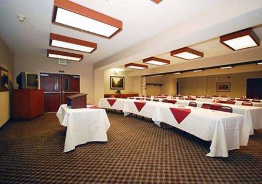 фото отеля Comfort Suites Airport Salt Lake City