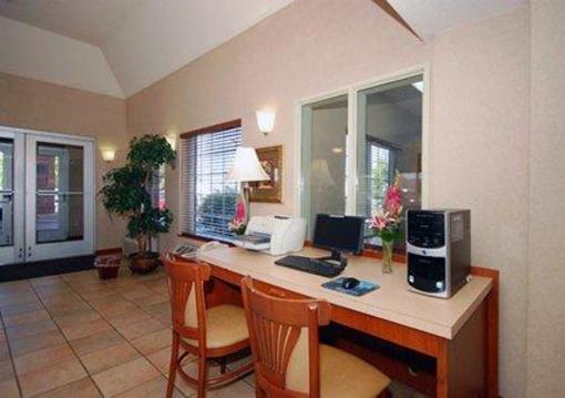 фото отеля Comfort Suites Airport Salt Lake City
