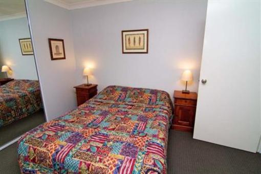 фото отеля Paradise Grove Holiday Apartments Gold Coast
