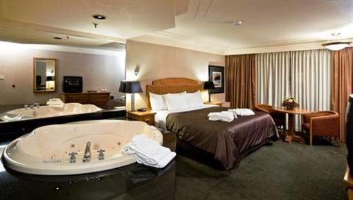фото отеля Banff Park Lodge Resort and Conference Centre
