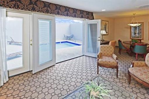 фото отеля Crowne Plaza Oklahoma City