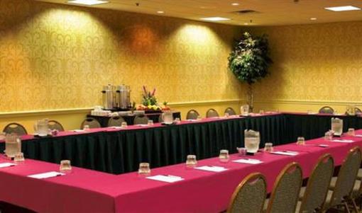 фото отеля Crowne Plaza Oklahoma City