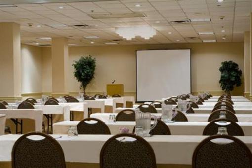 фото отеля Crowne Plaza Oklahoma City