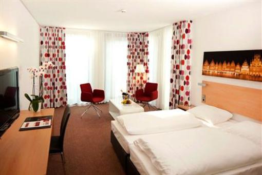 фото отеля Stadthotel Munster