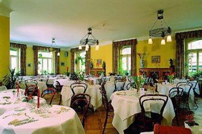 фото отеля Hotel Falken Wengen