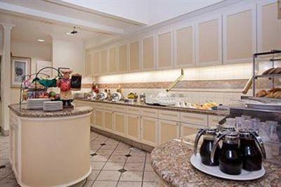 фото отеля Hilton Garden Inn Addison (Texas)