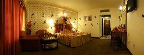 фото отеля Hotel Sun Park Manali