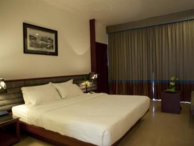 фото отеля Independence Hotel, Resort & Spa