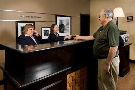 фото отеля Hampton Inn & Suites Waco South
