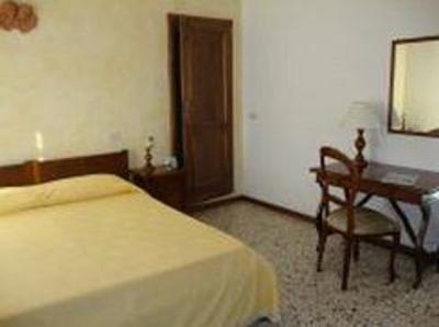 фото отеля Serena Country House Assisi