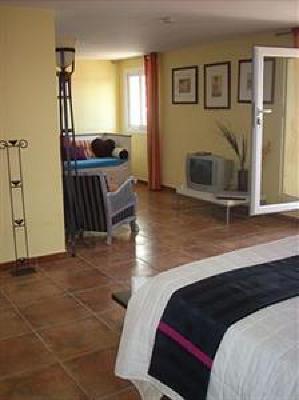 фото отеля Azure Guest Villa