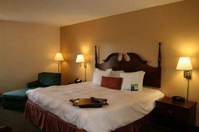 фото отеля Hampton Inn Athens (Tennessee)