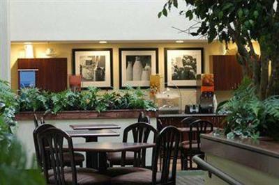 фото отеля Hampton Inn Athens (Tennessee)