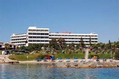 фото отеля Cavo Maris Beach Hotel