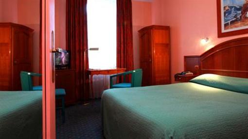фото отеля Hotel De La Paix Lille