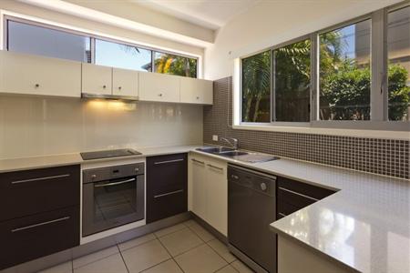 фото отеля Best Western Plus Quarterdecks Retreat