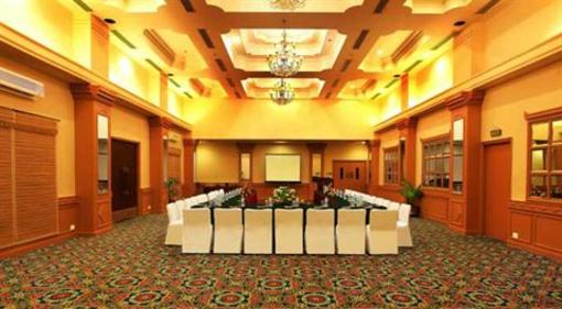 фото отеля Holiday Inn Jaipur