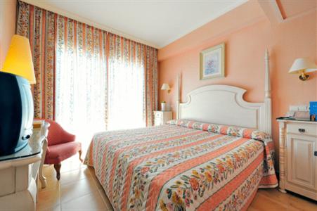 фото отеля Salles Hotel Marina Portals