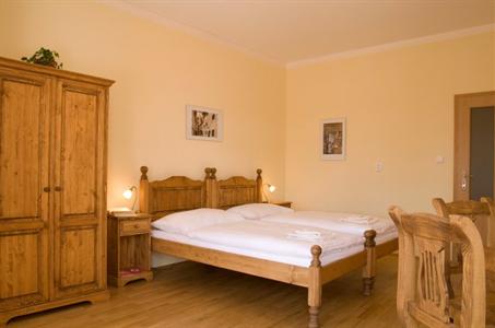 фото отеля Castle Apartments-Zamecka Apartma