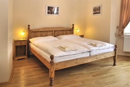 фото отеля Castle Apartments-Zamecka Apartma