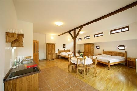фото отеля Castle Apartments-Zamecka Apartma