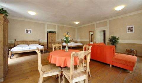 фото отеля Castle Apartments-Zamecka Apartma