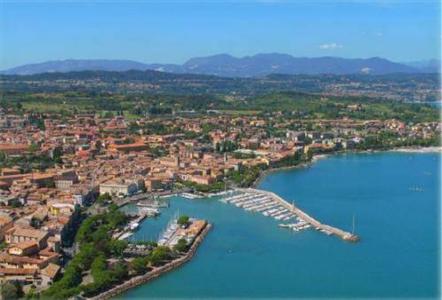 фото отеля Hotel Benaco Desenzano del Garda