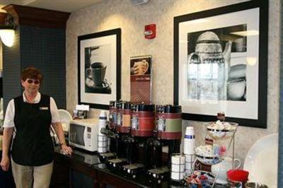 фото отеля Hampton Inn Laporte
