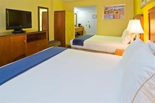 фото отеля Holiday Inn Express Miami Airport Doral Area