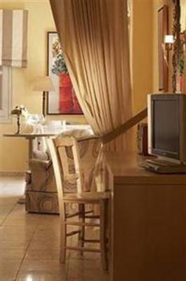 фото отеля Palladium Hotel Platys Gialos