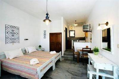 фото отеля Golden Beach Hotel & Apartments Tinos