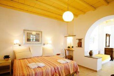фото отеля Golden Beach Hotel & Apartments Tinos