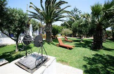 фото отеля Golden Beach Hotel & Apartments Tinos