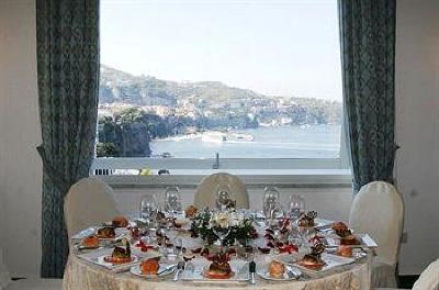 фото отеля Hotel Mediterraneo Sorrento