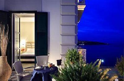фото отеля Hotel Mediterraneo Sorrento
