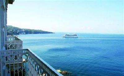 фото отеля Hotel Mediterraneo Sorrento