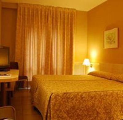 фото отеля Hotel Rio Arga