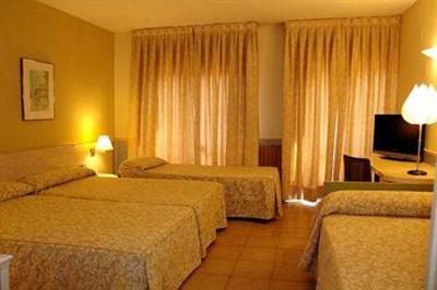 фото отеля Hotel Rio Arga
