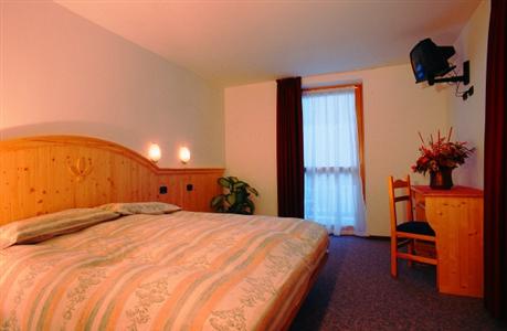 фото отеля Hotel Negritella Dimaro