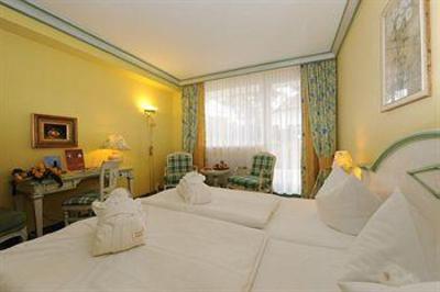 фото отеля Rugard Strandhotel
