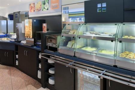 фото отеля Express By Holiday Inn Strathclyde Park Motherwell