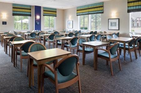 фото отеля Express By Holiday Inn Strathclyde Park Motherwell