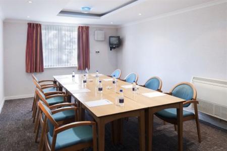 фото отеля Express By Holiday Inn Strathclyde Park Motherwell