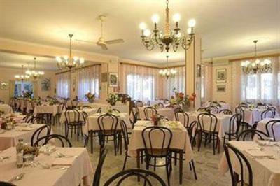 фото отеля Hotel Royal Esplanade