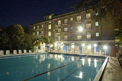 фото отеля Hotel Royal Esplanade