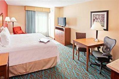 фото отеля Hampton Inn & Suites Chicago North Shore/Skokie